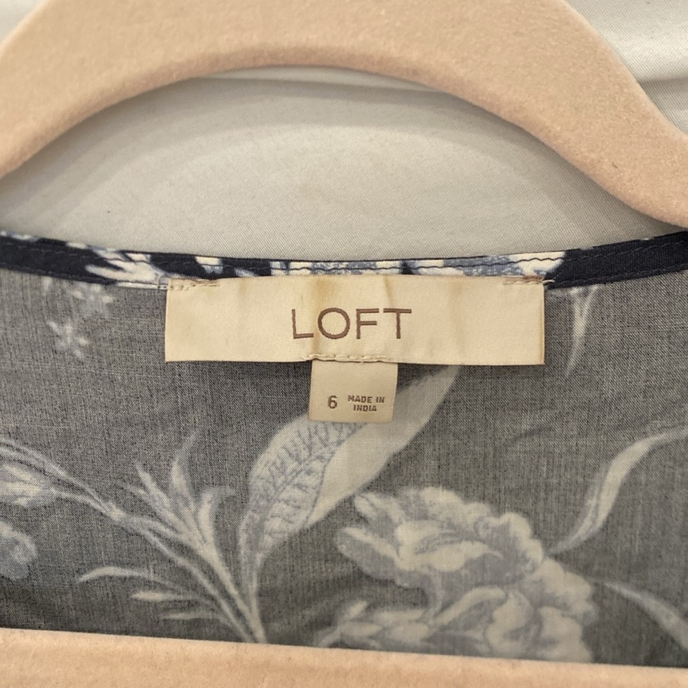 Loft Button Down Floral Flutter Sleeve Dress Gray… - image 4